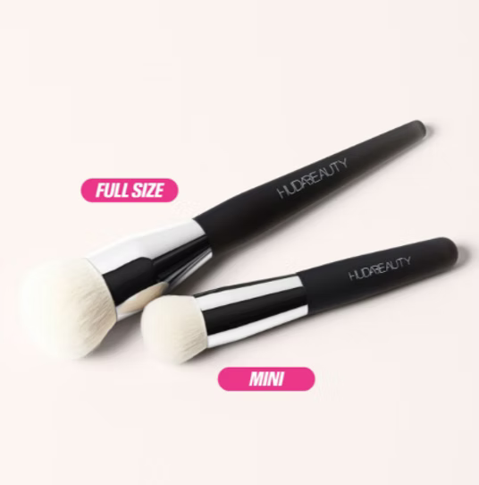 Huda Beauty - Easy Blur Base Brush - Beauty Station by Rafia